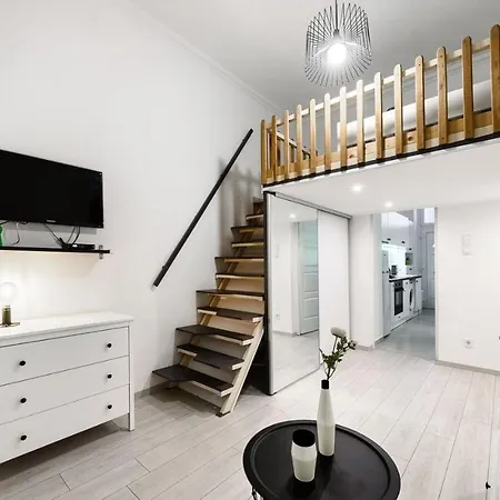 White Nature With Modern Design Budapest
