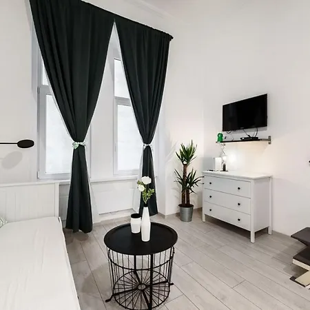 White Nature With Modern Design Budapest